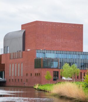Explore the striking architecture of Theater De Spiegel, a landmark in Zwolle, Netherlands.